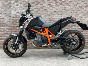KTM 690 Duke (2016) — foto 1