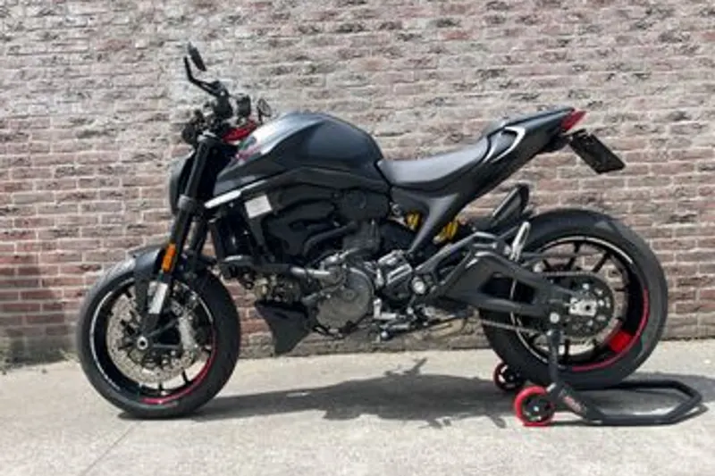 Ducati Monster 937 (2022)