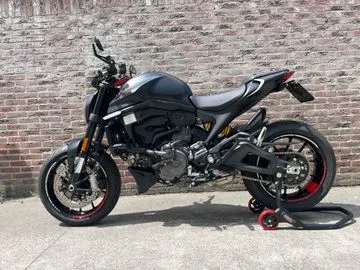 Ducati Monster 937 (2022) — foto 1