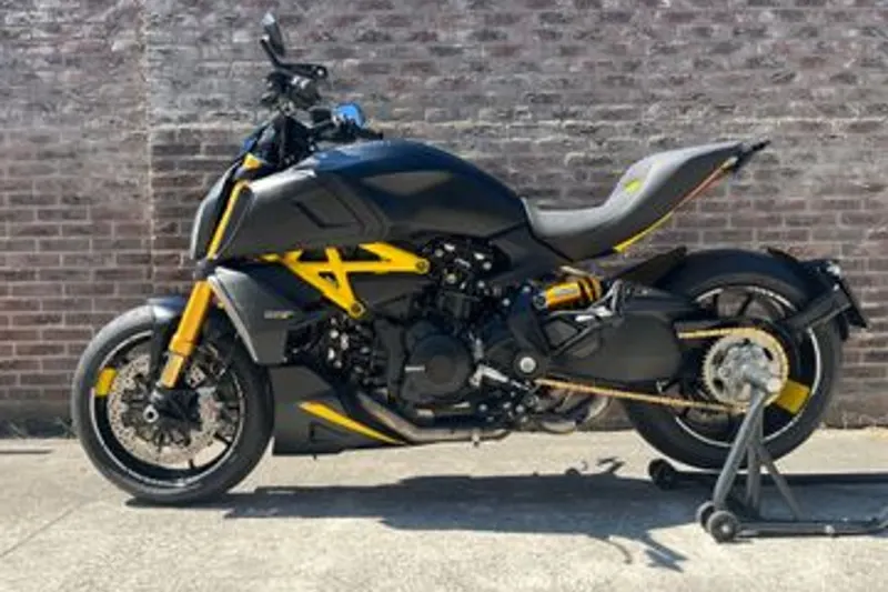Ducati Diavel 1260 S (2022)