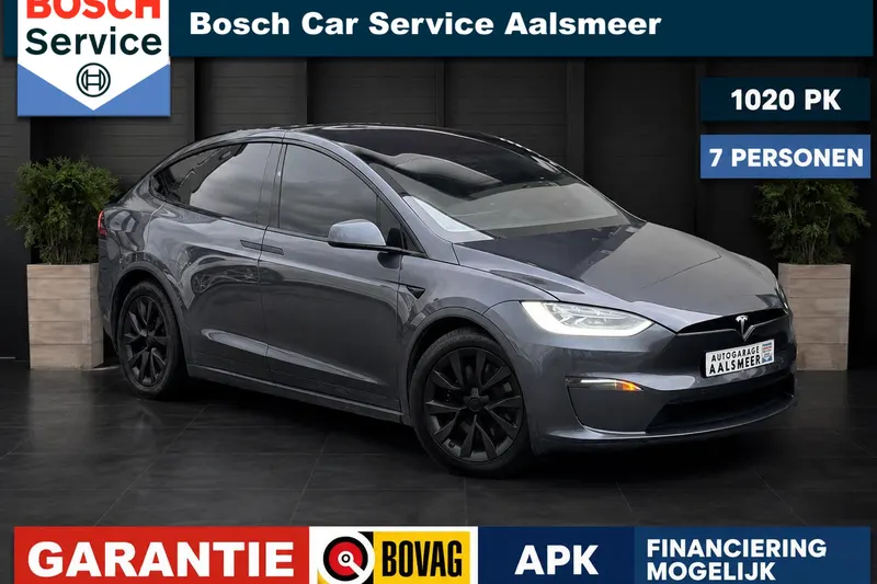 Tesla Model X (2022)
