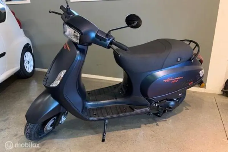 BTC Snorscooter Riva Sport E4 (2020)