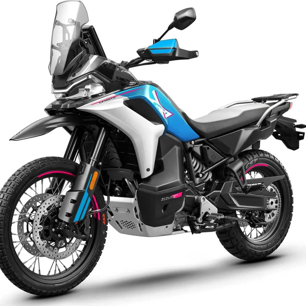 CFMoto 800MT-X (2026) — foto 1