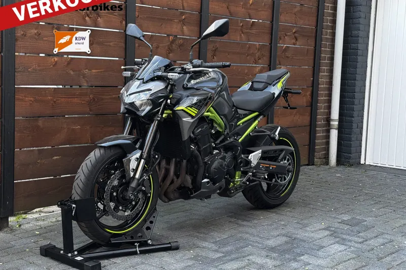 Kawasaki Z900 (2021)