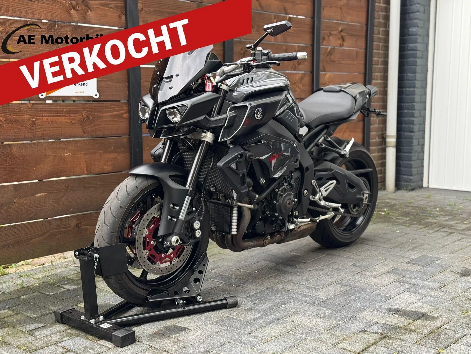 Yamaha MT-10 (2017) — foto 1