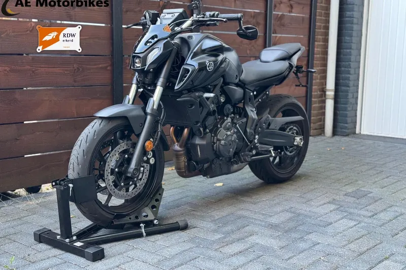Yamaha MT-07 (2024)