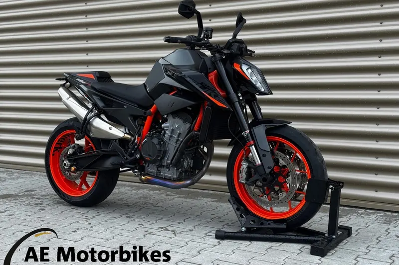 KTM Super Duke 890 (2022)