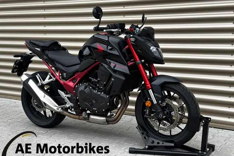 Honda CB 750 Hornet (2023)