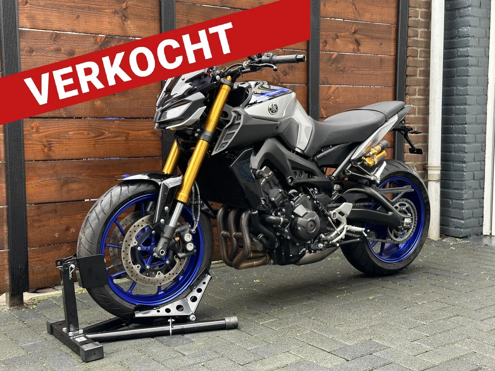 Yamaha MT 09 SP (2018) — foto 1