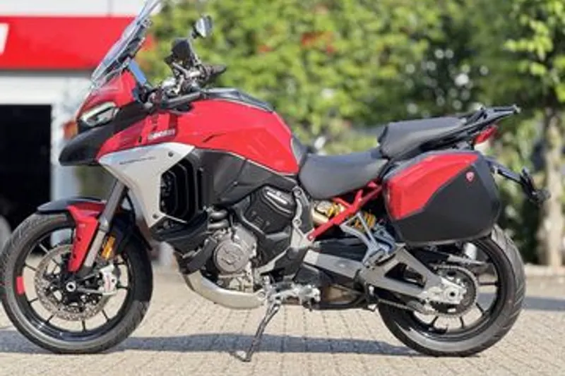 Ducati Multistrada V4 (2021)