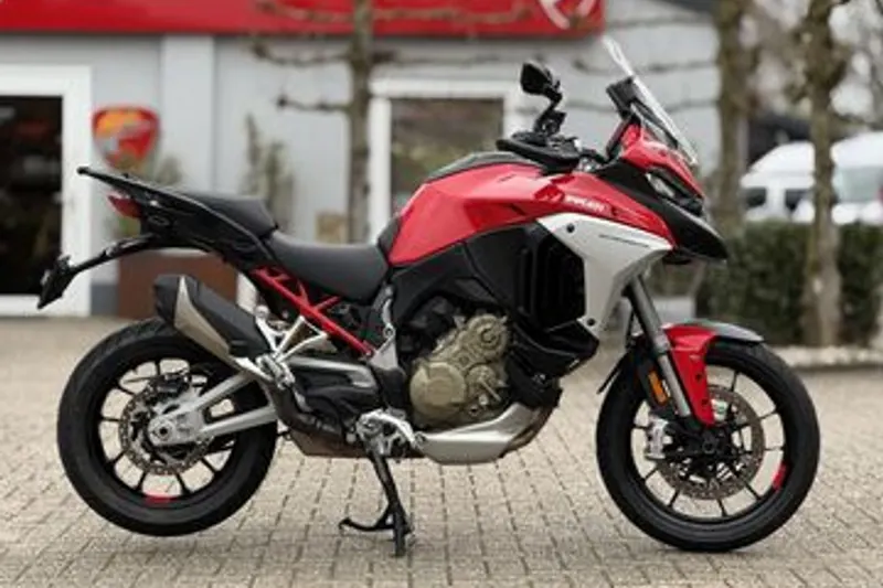Ducati Multistrada V4 S-Travel&Rader - Red (2021)