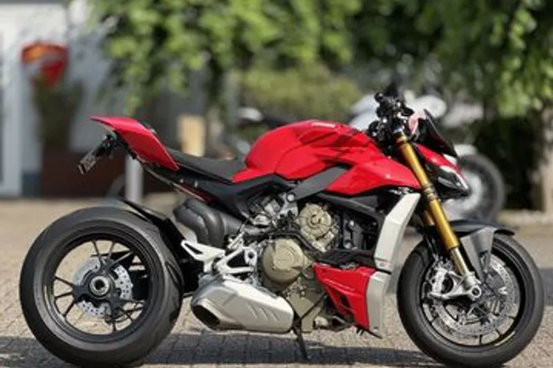 Ducati Streetfighter V4S Red (2020)
