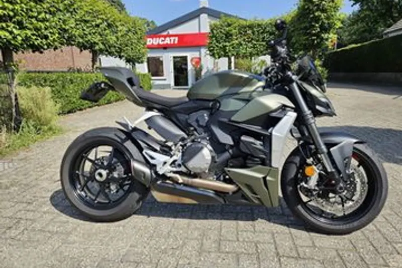 Ducati Streetfighter V2 (2024)