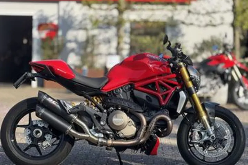 Ducati Monster 1200 S (2016)