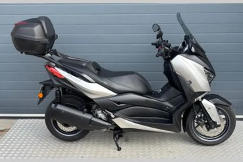 Yamaha X-MAX 300 (2019)