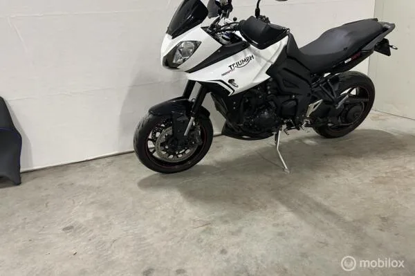Triumph Tiger 1050 Sport ABS (2014) — foto 1