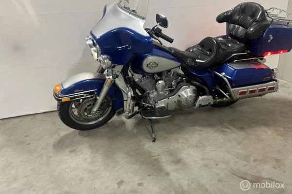 Harley-Davidson FLHT Electra Glide Standard (1987) — foto 1