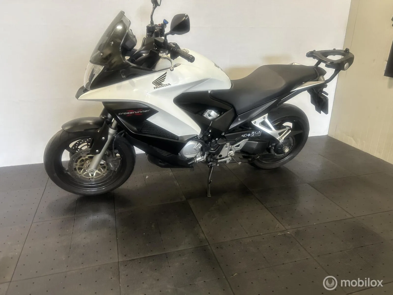 Honda VFR800 (2014) — foto 1