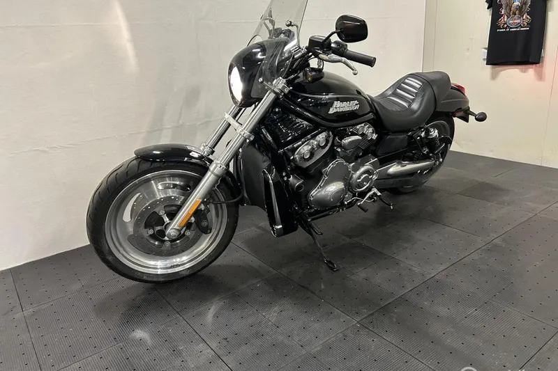 Harley-Davidson Vrscb V ROD (2006)