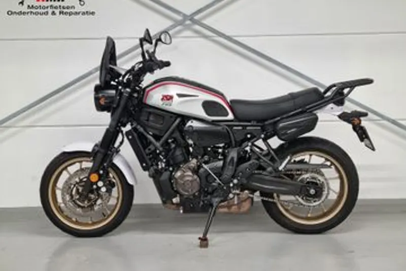 Yamaha XSR 700 Xtribute (2023)