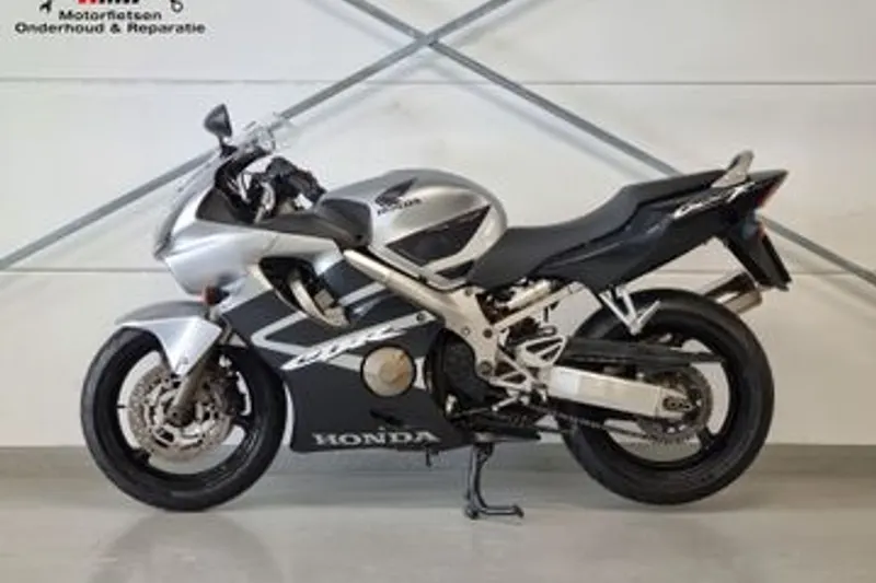 Honda CBR 600 F (2007)