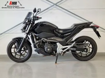Honda NC 700 S C-ABS (2012) — foto 1