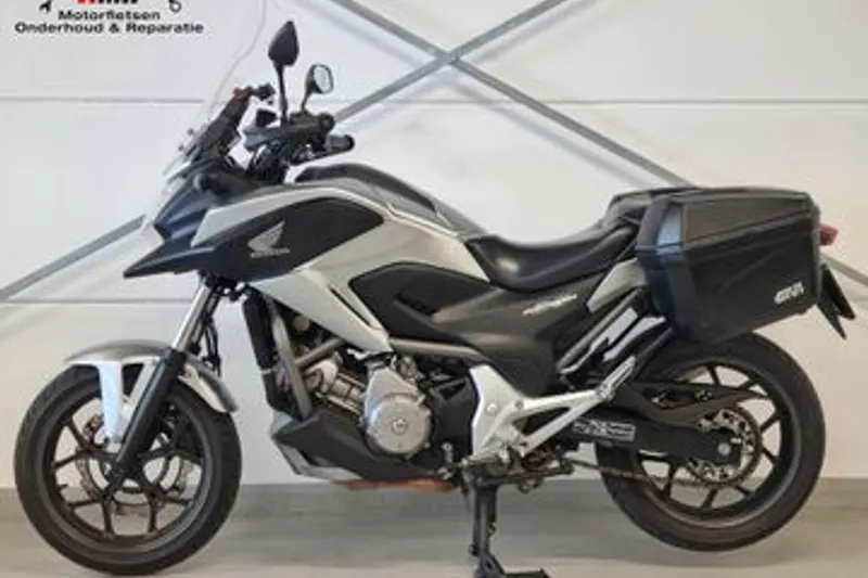 Honda NC700X (2012)