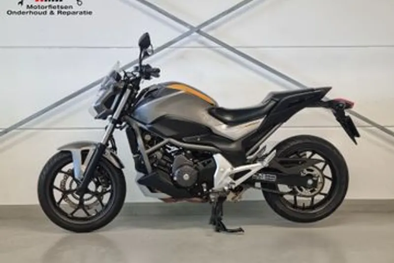 Honda NC 700 S (2012)
