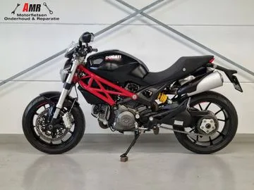 Ducati 796 Monster (2013) — foto 1