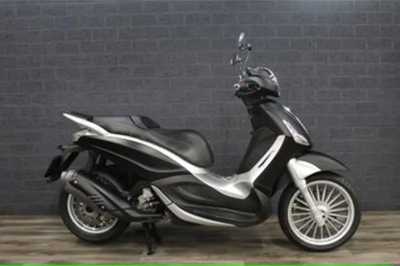 Piaggio Beverly 300IE (2012)