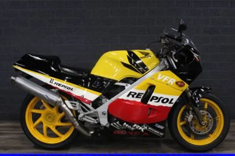 Honda VFR 400 R (1988)