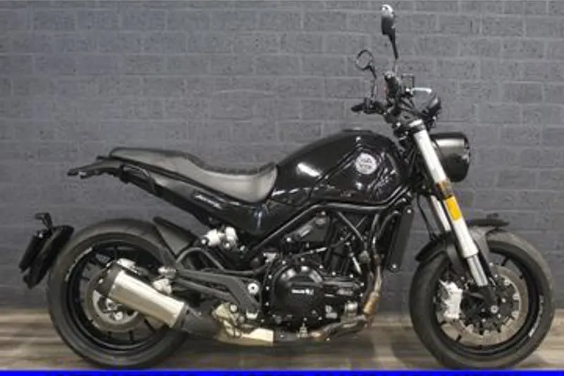 Benelli Leoncino 500 (2022)