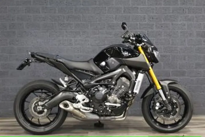 Yamaha MT-09 (2016)