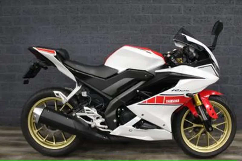 Yamaha YZF-R125 (2023)