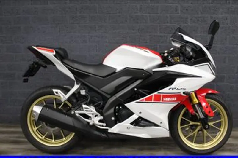 Yamaha YZF-R125 (2023)