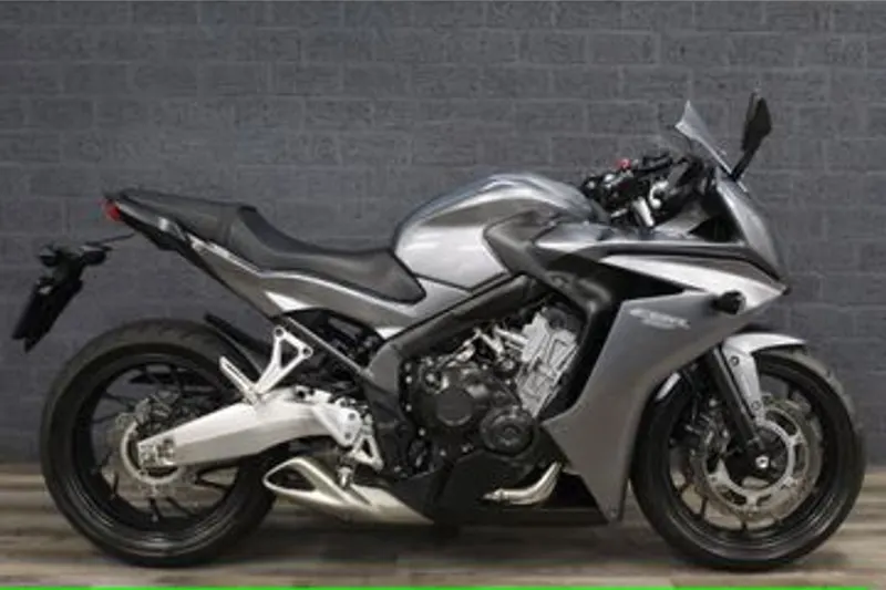 Honda CBR650F (2015)