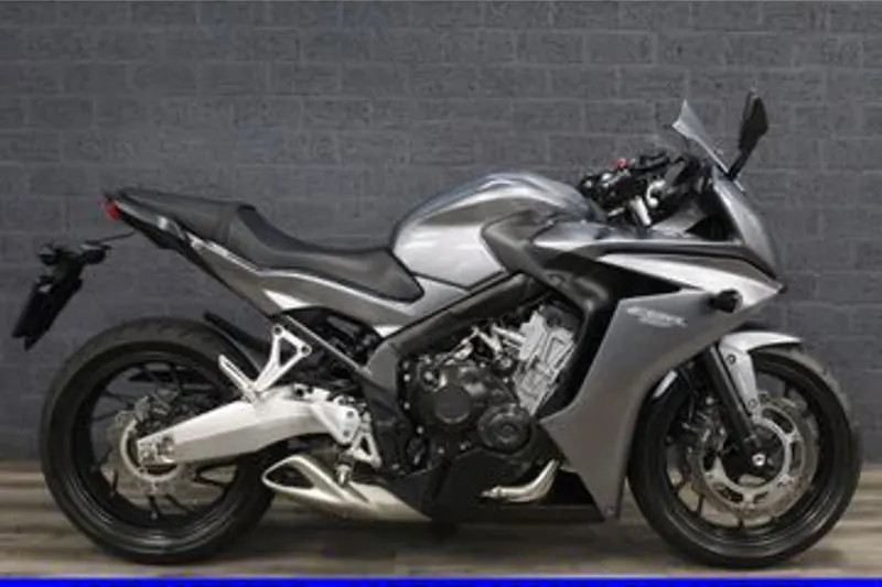 Honda CBR650F (2015)
