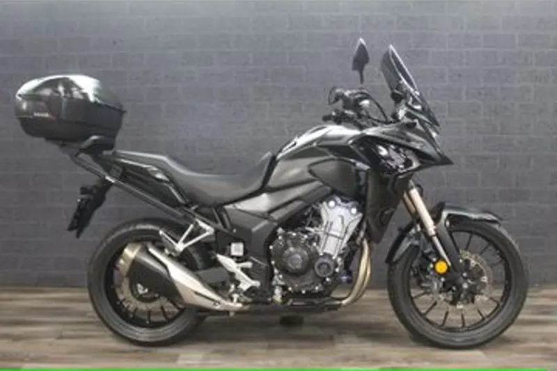 Honda CB500X (2022)