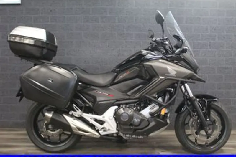 Honda NC750X (2020)