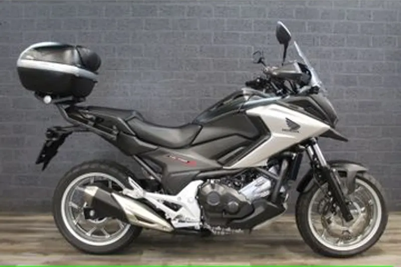 Honda NC750X (2016)