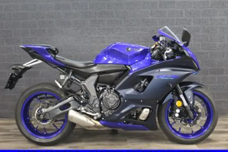 Yamaha R7 (2022)
