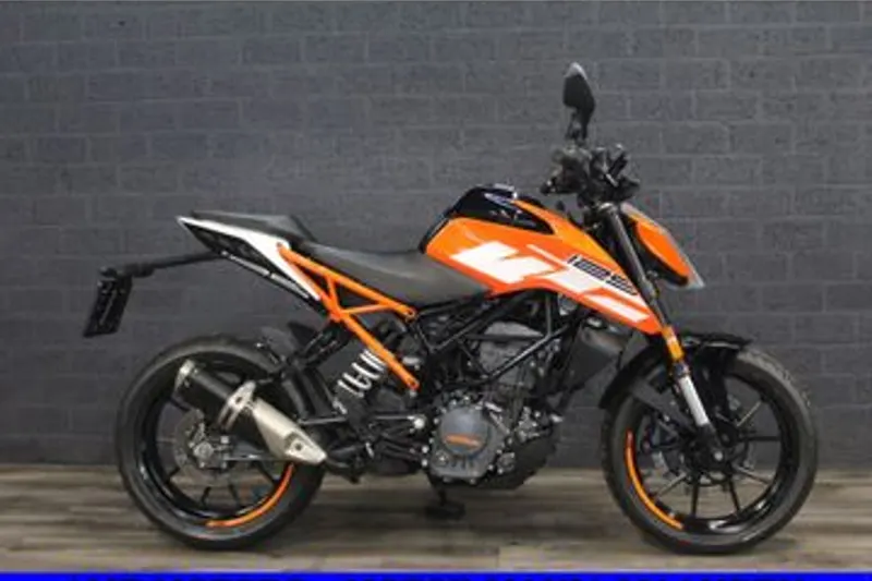KTM 125 Duke (2021)