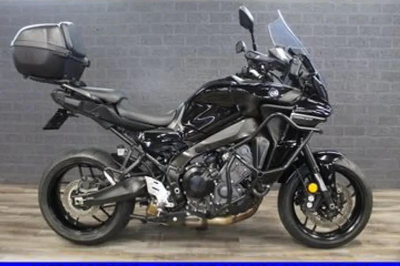 Yamaha Tracer 9 (2024)