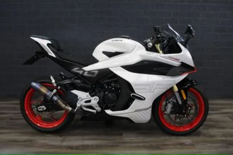 CFMoto 450 SR (2025)