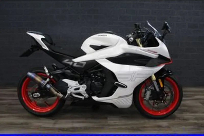 CFMoto 450 SR (2025)