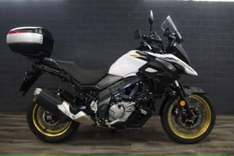 Suzuki V-Strom 650 (2022)