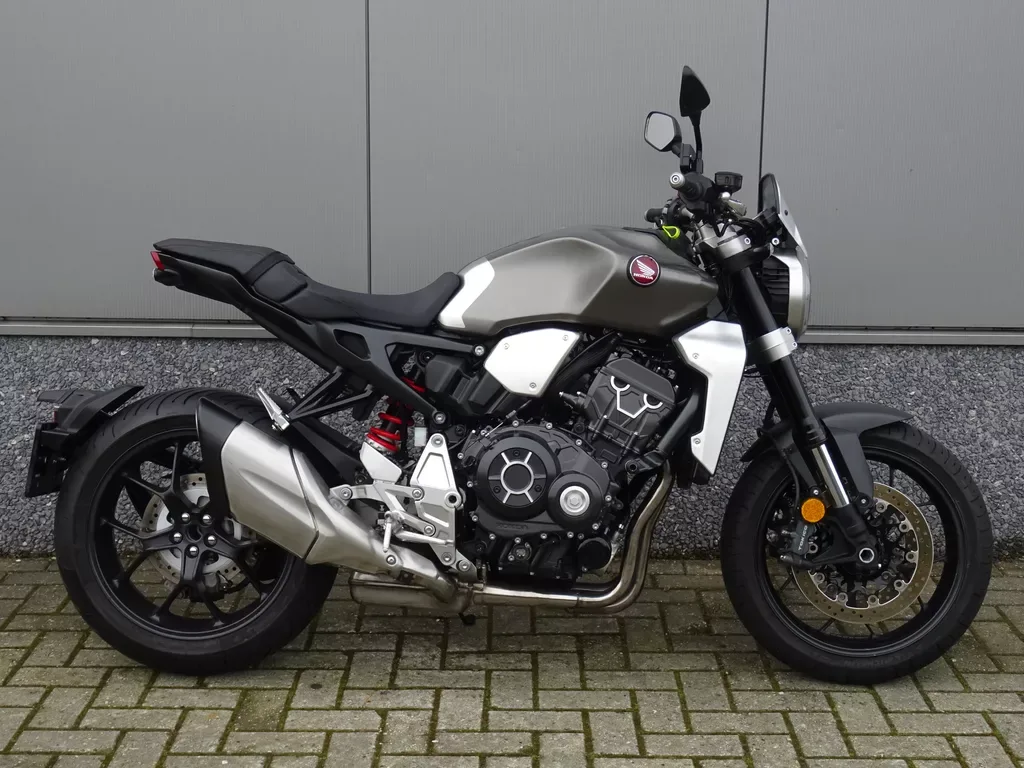 Honda CB1000R (2018) — foto 1