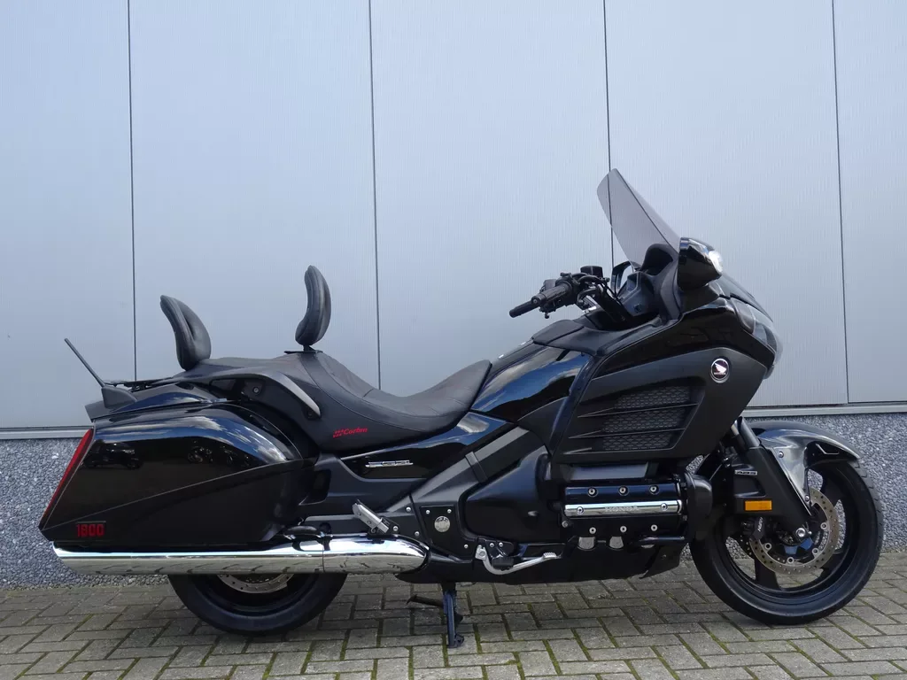 Honda GL 1800 BAGGER F6B (2013) — foto 1