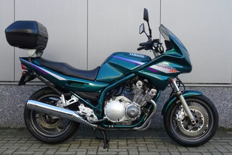 Yamaha XJ 900 (1996)