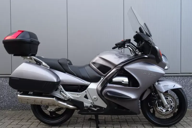 Honda ST 1300 PAN European (2003)